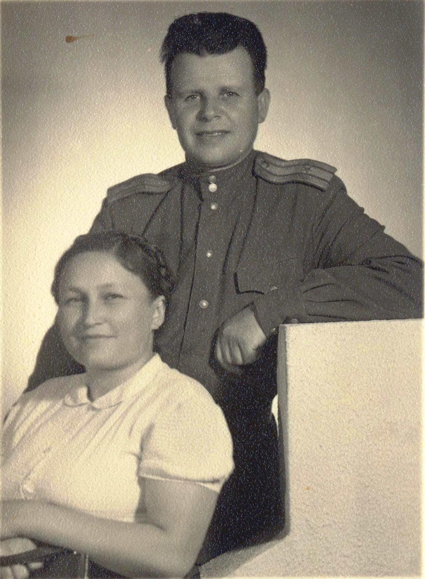 Фото 2 Юрий Демьянович Лазарев и жена Ирина Назаровна